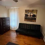 Spacious 5 Bedroom Home W/ Hot Tub